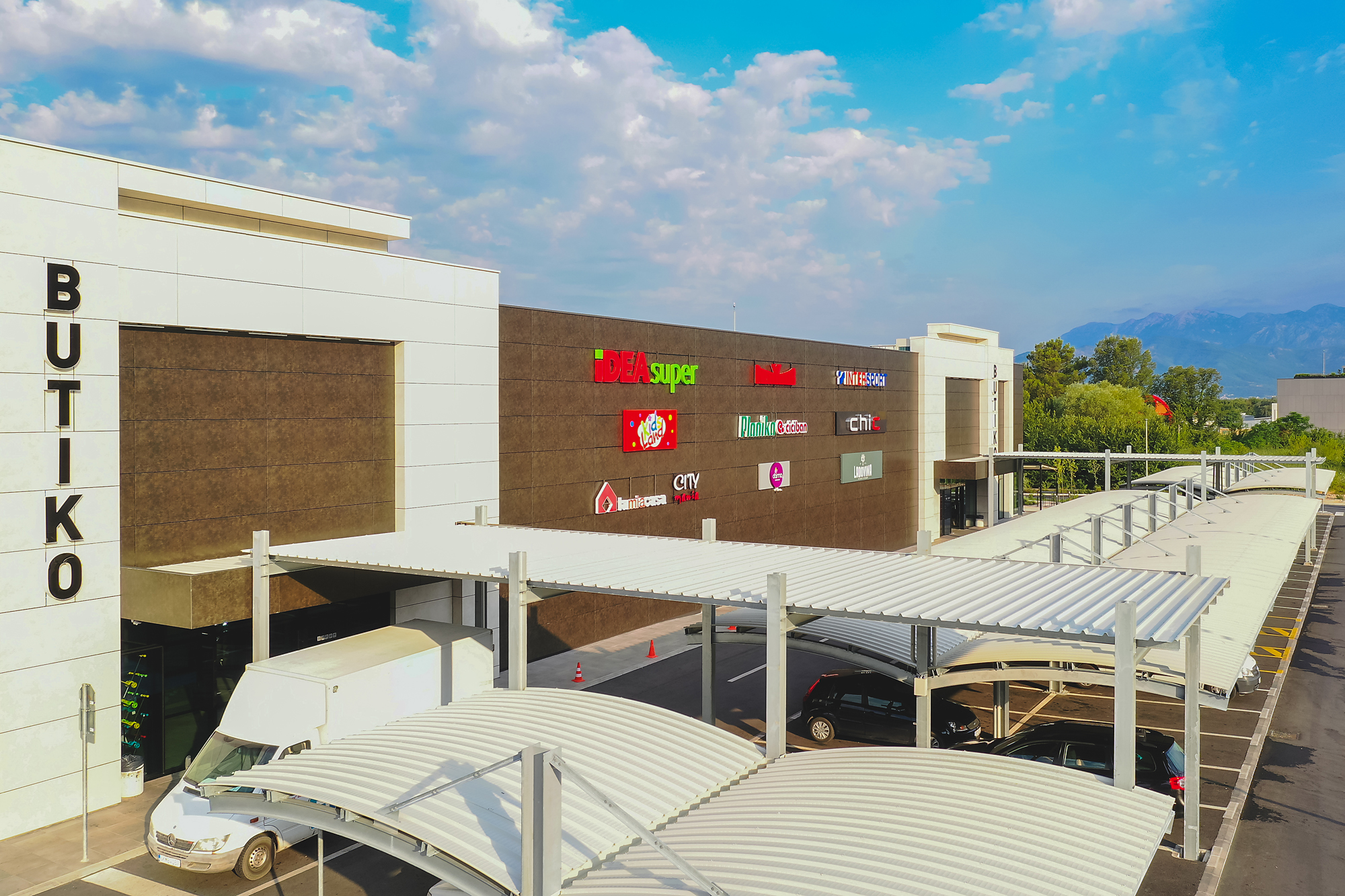 Čelebić kompanija izgradila tržni centar Butiko